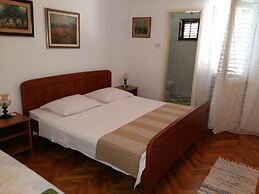 Big apt W.large Terrace&great sea View,close Beach