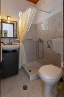 Akis Villa Studios & Apartments with Pool