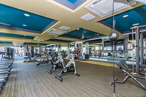 Luxury King -TPC Shops Dining Close S200