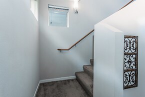 Luxury King -TPC Shops Dining Close S200