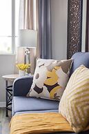 Luxury King -TPC Shops Dining Close S200