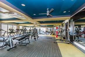 Luxury King -TPC Shops Dining Close S200