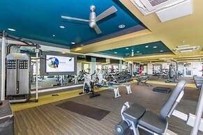 Luxury King -TPC Shops Dining Close S200