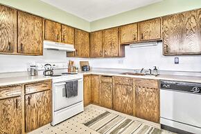 2BR Pikes Peak Views Garden of Gods Dog-friendly!