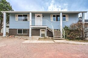 2BR Pikes Peak Views Garden of Gods Dog-friendly!