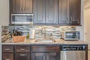 4BR Modern Marvel Downtown Custom Private Balcony