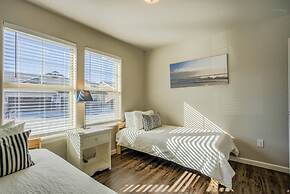 4BR Modern Townhome Close to Usafa!