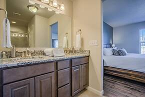 4BR Modern Townhome Close to Usafa!