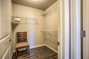 4BR Modern Townhome Close to Usafa!