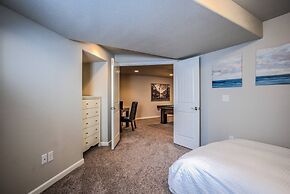 4BR Modern Townhome Close to Usafa!