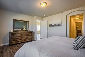 4BR Modern Townhome Close to Usafa!