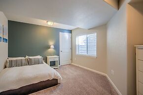 4BR Modern Townhome Close to Usafa!