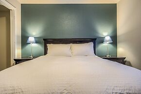 4BR Modern Townhome Close to Usafa!