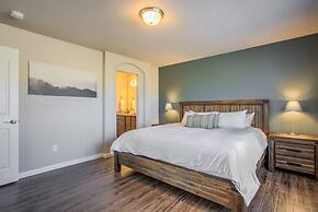 4BR Modern Townhome Close to Usafa!