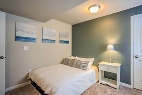 4BR Modern Townhome Close to Usafa!