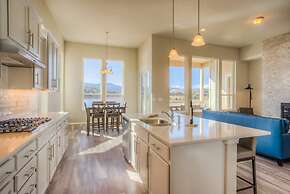 5BD Lakeside Mountain Spectacularhot Tubluxury