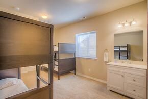 5BD Lakeside Mountain Spectacularhot Tubluxury