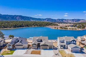 5BD Lakeside Mountain Spectacularhot Tubluxury