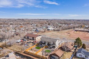 4bdpikes Peak Viewsminutes to Hiking & Dining!!