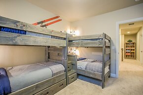 4bdpikes Peak Viewsminutes to Hiking & Dining!!