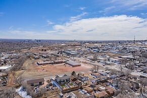 4bdpikes Peak Viewsminutes to Hiking & Dining!!