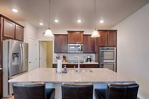 2BR Mtn Viewsusaf Academynewly Buildcentral AC