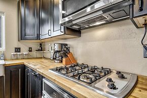 4brfireplace & Mountain Viewsdog-friendly & Hiking Nearby!