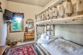 Mountain Getaway Cabinhot Tub & Pool Table4bd