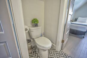 3BD Downtown Modern Victorian W/hot Tub, Park & Lake!