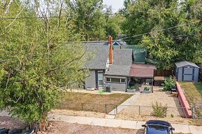 3BD Downtown Modern Victorian W/hot Tub, Park & Lake!