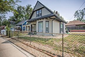 3BD Downtown Modern Victorian W/hot Tub, Park & Lake!
