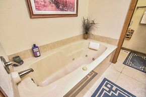 5BD Mountain Getawayhot Tub & Foosball