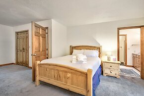 5BD Mountain Getawayhot Tub & Foosball