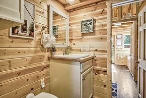 Tiny House! Hot Tub! Pikes Peak & AC