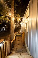 Tiny House! Hot Tub! Pikes Peak & AC