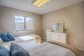 Mountain Viewsclose to Townhot-tubpet-friendly5 BR