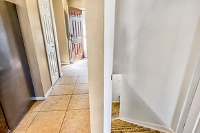 4 BR Country Home In Suburbs W/trails & Parks