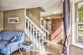 4 BR Country Home In Suburbs W/trails & Parks