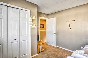 4 BR Country Home In Suburbs W/trails & Parks