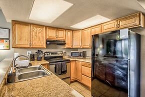 4 BR Country Home In Suburbs W/trails & Parks