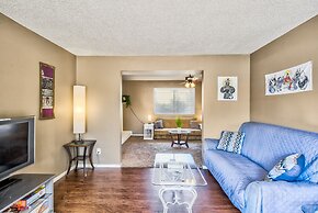 4 BR Country Home In Suburbs W/trails & Parks