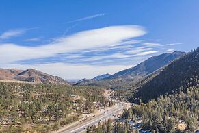 3BR Mountain Escapeat The Base Of Pikes Peakfamily Friendly