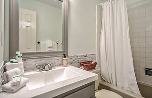 3brcentral Neighborhoodparks&hiking!