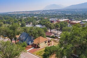 2brdowntown Occmountain Views & Grill