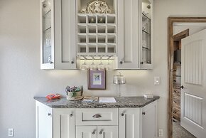 2brdowntown Occmountain Views & Grill