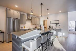 7brdowntown BIG & Moderngroups, Events & More!