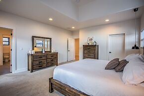 7brdowntown BIG & Moderngroups, Events & More!
