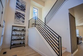 7brdowntown BIG & Moderngroups, Events & More!