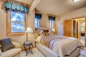 3bdwhere the Foxes Runluxurious, Usaf Academy