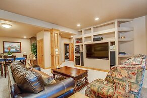 3bdwhere the Foxes Runluxurious, Usaf Academy